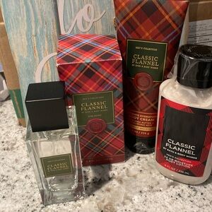Bath and Bodyworks Classic Flannell gift set Combo